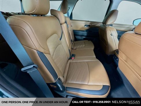 Certified 2025 Nissan Pathfinder Platinum w/ Cargo Package FWD image 30