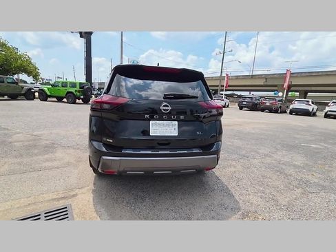 Used 2024 Nissan Rogue SL w/ SL Premium Package FWD image 45