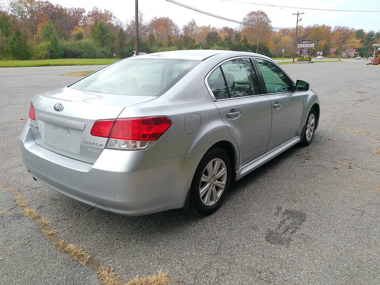 Used 2012 Subaru Legacy 2.5i Premium w/ Utility Pkg 2 AWD/4WD image 6