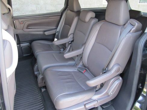 Used 2019 Honda Odyssey EX-L image 5