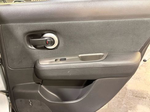 Used 2012 Nissan Versa 1.8 S FWD image 19