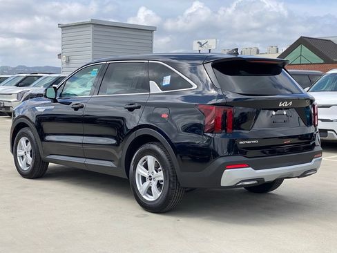 New 2026 Kia Sorento LX FWD image 5