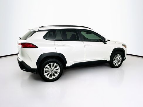 Used 2023 Toyota Corolla Cross LE image 9