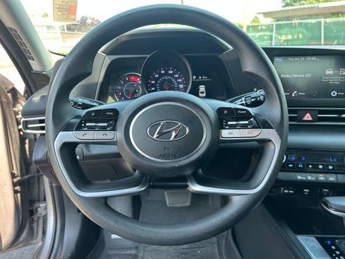 Used 2023 Hyundai Elantra SEL FWD image 20