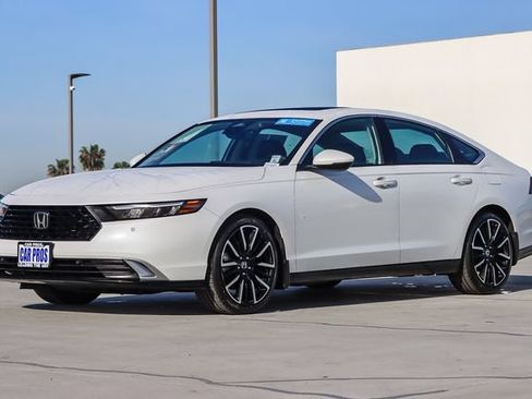 Used 2024 Honda Accord Touring image 5