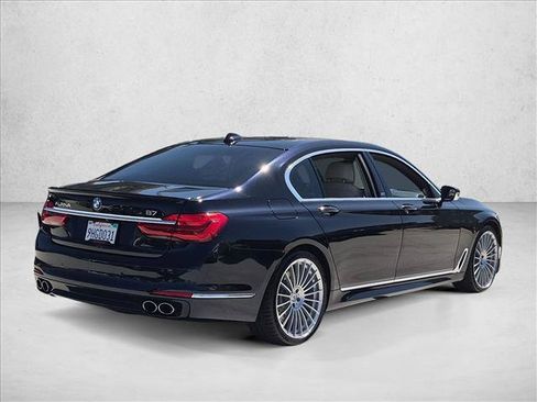 Used 2017 BMW ALPINA B7 xDrive AWD/4WD image 5