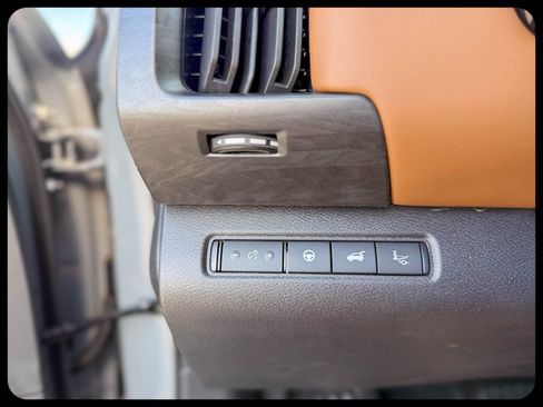 New 2026 Nissan Pathfinder Platinum image 32