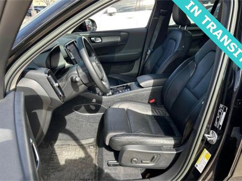 Certified 2023 Volvo XC40 B5 Ultimate w/ Protection Package Premier image 2