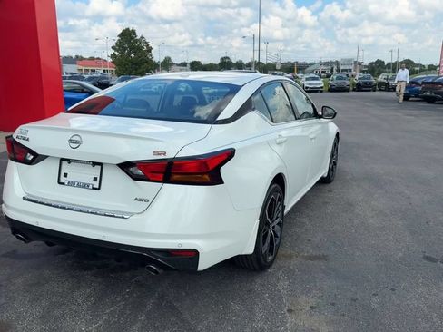Used 2023 Nissan Altima 2.5 SR w/ SR Premium Package AWD/4WD image 6