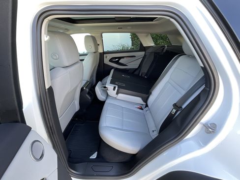 Used 2024 Land Rover Range Rover Evoque S image 30