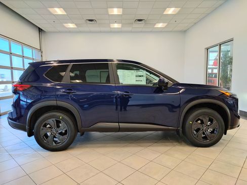New 2026 Nissan Rogue SV AWD/4WD image 2