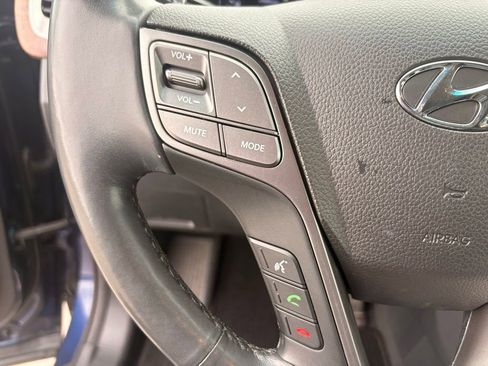 Used 2017 Hyundai Santa Fe Limited FWD image 25