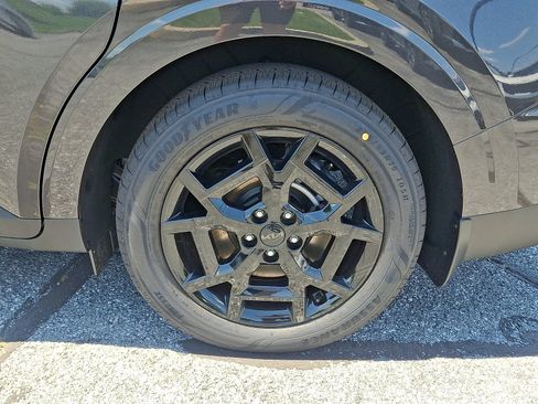 New 2026 Kia Carnival SX w/ SX Dark Edition Package FWD image 5