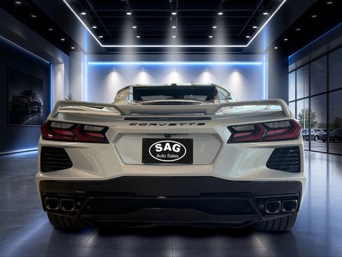 Used 2021 Chevrolet Corvette Stingray Premium Conv w/ Z51 Performance Package RWD image 5