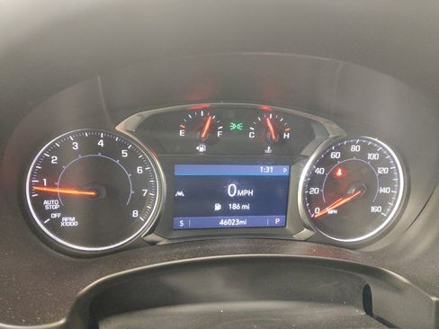 Used 2024 GMC Terrain SLT AWD/4WD image 23