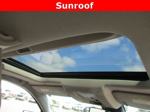 Used 2020 Chevrolet Tahoe Premier image 14