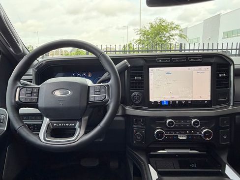 Used 2024 Ford F250 Platinum w/ FX4 Off-Road Package image 6