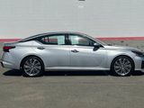 Used 2023 Nissan Altima 2.5 SL image 3