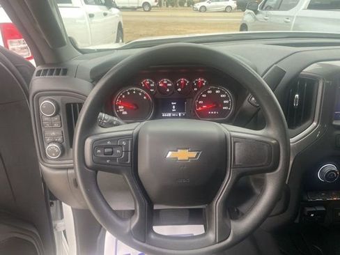 Used 2025 Chevrolet Silverado 1500 Custom w/ Turbomax Blackout Package image 17