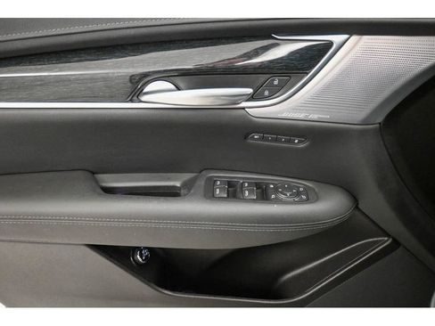 Certified 2023 Cadillac XT5 Premium Luxury image 27