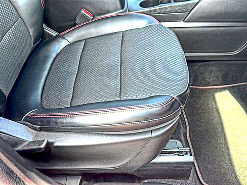 Used 2023 Ford Escape ST-Line w/ Tech Pack #1 FWD image 25