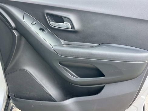 Used 2017 Chevrolet Trax LT w/ LPO, Protection Package image 23