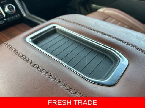 Used 2023 GMC Yukon Denali Ultimate AWD/4WD image 33