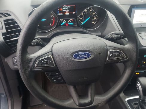 Used 2019 Ford Escape SE FWD image 12