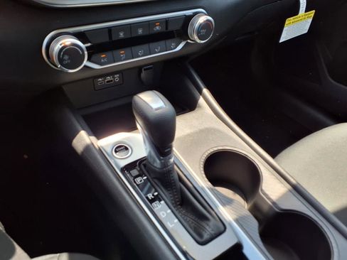 New 2025 Nissan Altima 2.5 SV image 11