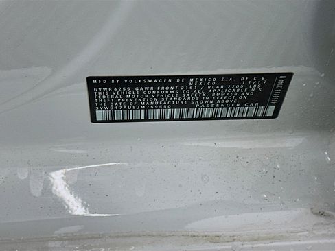 Used 2018 Volkswagen Golf SE FWD image 12