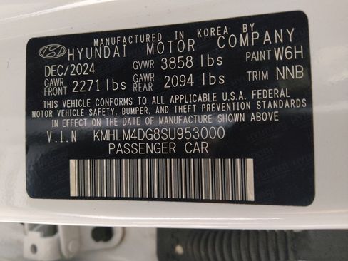 Used 2025 Hyundai Elantra Sport image 33