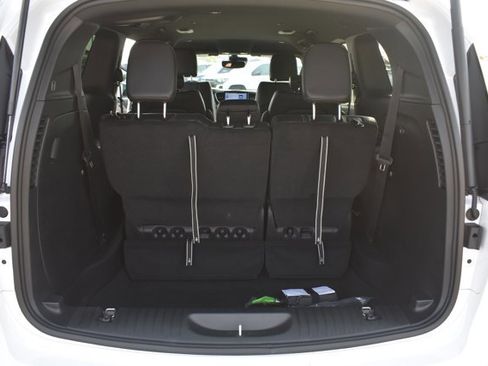 New 2026 Chrysler Pacifica Select image 18