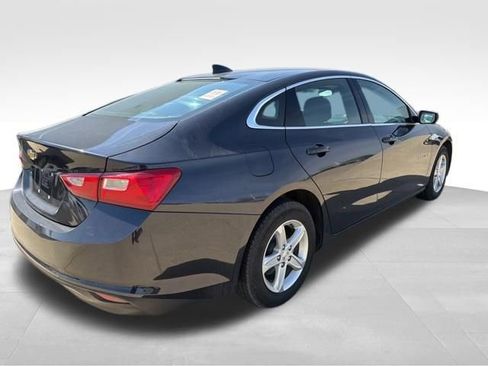 Used 2023 Chevrolet Malibu LS image 4