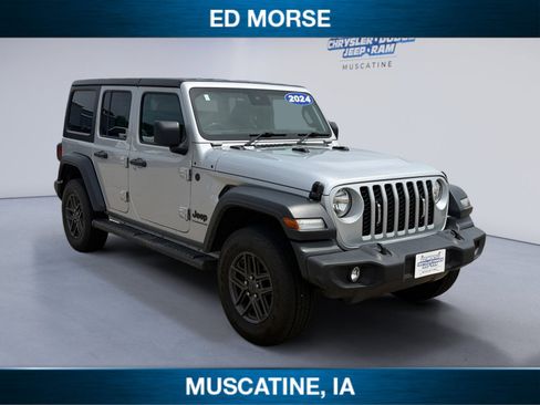 Used 2024 Jeep Wrangler Unlimited Sport w/ Convenience Group AWD/4WD image 7