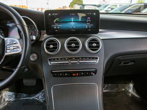 Used 2022 Mercedes-Benz GLC 300 image 15