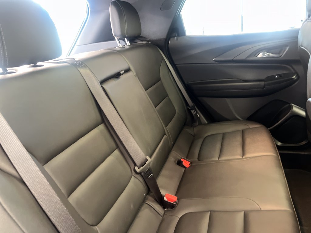 Used 2023 Chevrolet TrailBlazer ACTIV w/ Sun and Liftgate Package AWD/4WD image 47