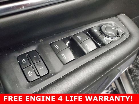 Used 2023 Chevrolet Suburban Z71 w/ Luxury Package image 10