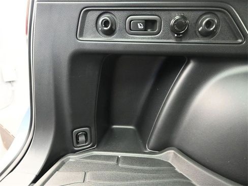 Used 2023 Subaru Forester Touring w/ Popular Package #3 image 26