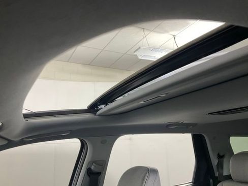 Used 2022 Hyundai Palisade SEL w/ Convenience Package image 18