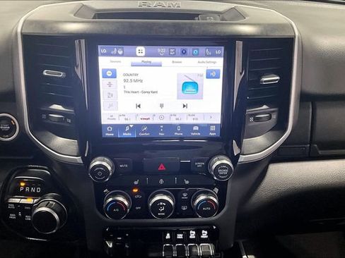 Used 2022 RAM 1500 Big Horn AWD/4WD image 16