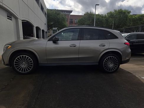 Used 2024 Mercedes-Benz GLC 300 image 3