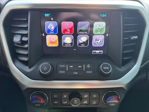 Used 2017 GMC Acadia SLT FWD image 19