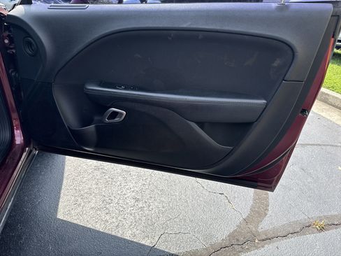 Used 2019 Dodge Challenger SXT RWD image 10