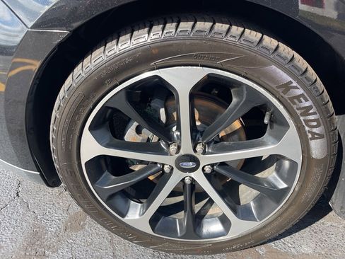 Used 2015 Ford Taurus SEL w/ Equipment Group 201A image 26