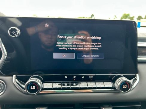 New 2026 GMC Canyon Elevation w/ Convenience Package image 18