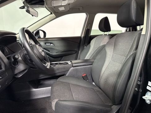 Used 2023 Nissan Rogue SV image 13