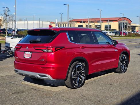 Used 2024 Mitsubishi Outlander SEL image 5