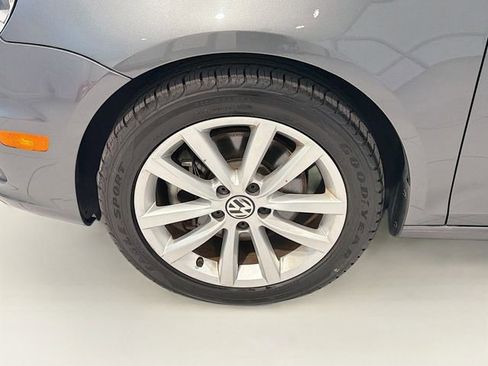 Used 2014 Volkswagen Eos Komfort FWD image 23