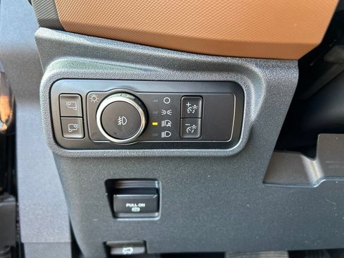 Used 2024 Ford Bronco Outer Banks AWD/4WD image 21