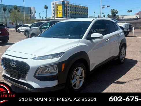 Used 2021 Hyundai Kona SE w/ Cargo Package image 1